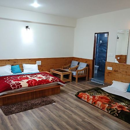 Shangri-La Rooms & Restaurant Kasol Exteriör bild