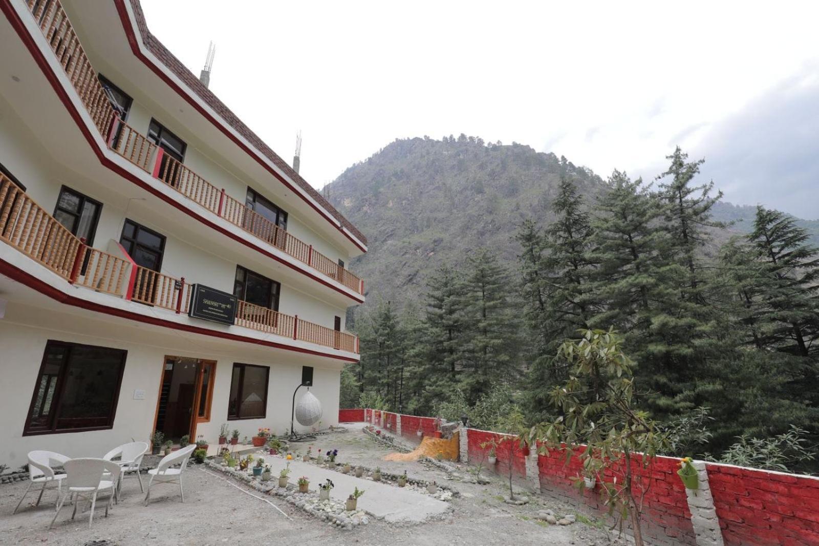 Shangri-La Rooms & Restaurant Kasol Exteriör bild